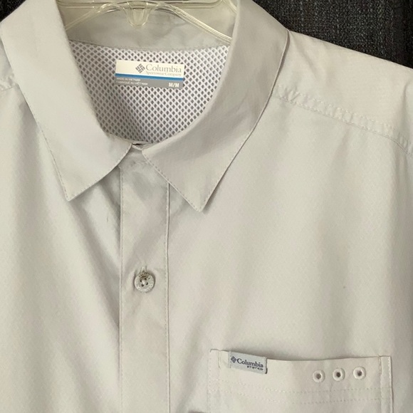 Columbia Men’s M Gray Slack Tied Camp Shirt - Picture 2 of 4